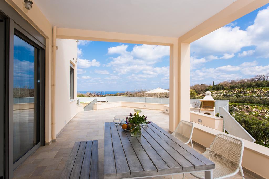 Deluxe Villa Ianthos - Outdoor Hot Tub & Kids Pool Gallos ภายนอก รูปภาพ