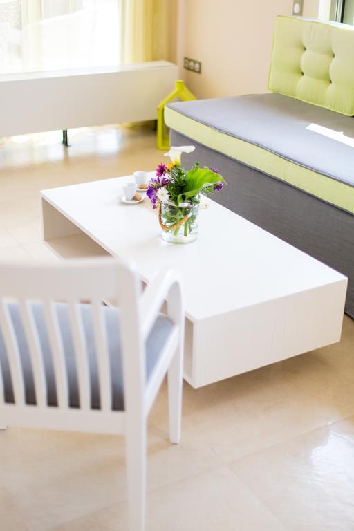 Deluxe Villa Ianthos - Outdoor Hot Tub & Kids Pool Gallos ภายนอก รูปภาพ