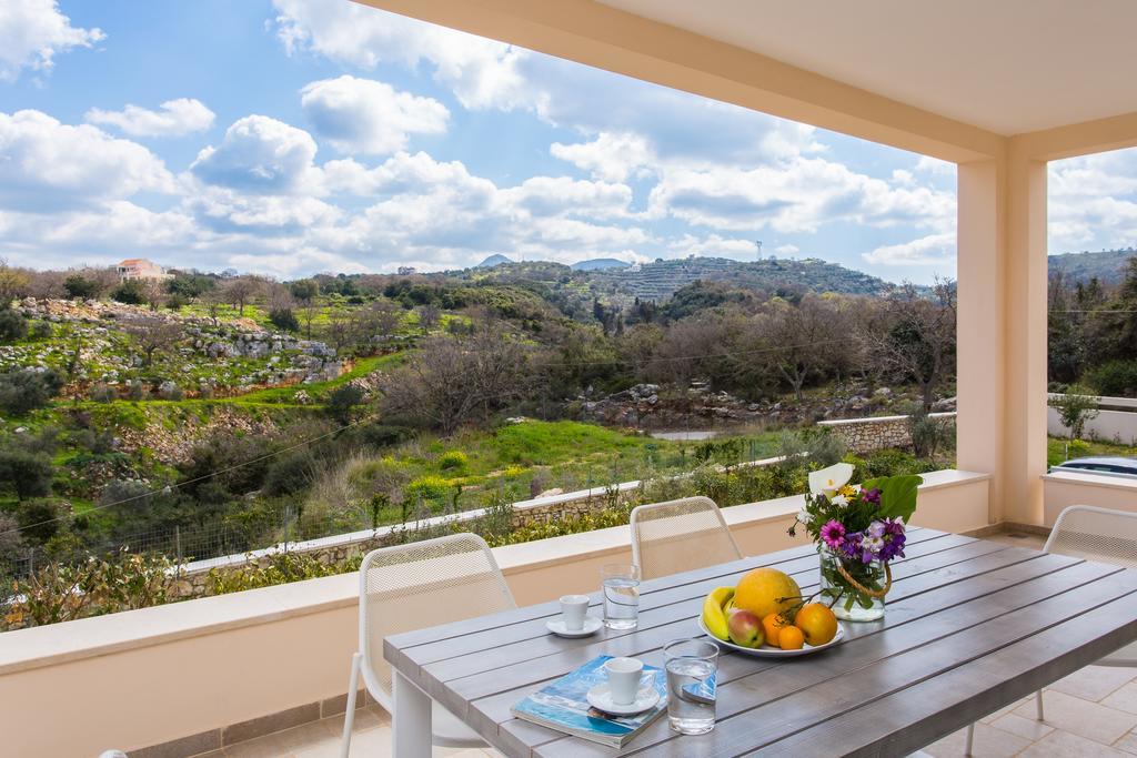 Deluxe Villa Ianthos - Outdoor Hot Tub & Kids Pool Gallos ภายนอก รูปภาพ