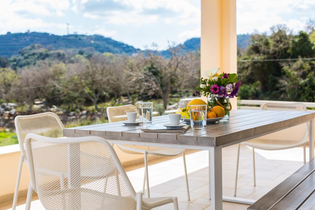 Deluxe Villa Ianthos - Outdoor Hot Tub & Kids Pool Gallos ภายนอก รูปภาพ